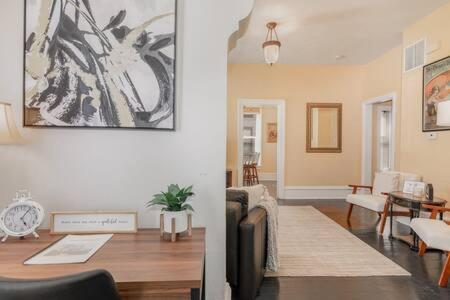 Beautiful Downstairs 1Bed 1Bth Charmer- Pet Friendly 미시건 시티 외부 사진