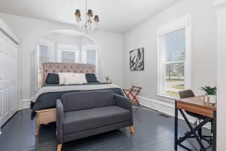 Beautiful Downstairs 1Bed 1Bth Charmer- Pet Friendly 미시건 시티 외부 사진